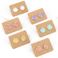 G2PLUS 200 bucăți carduri pentru afișarea cerceilor din hârtie kraft maro, suporturi pentru cercei, 2,8x4 cm, carduri de prezentare bijuterii pentru cercei cu șurub și cercuri 3