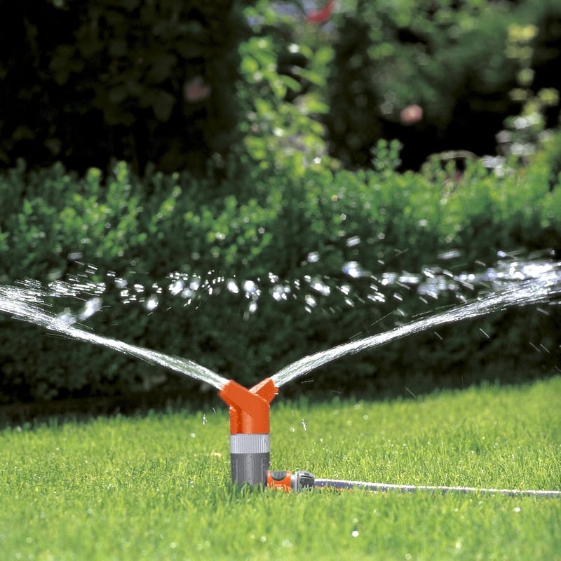 GARDENA Classic Foxtrott kerek locsoló 130 m² terület öntözéséhez, 13 m hatótáv - R&Sprenger Foxtrott