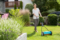 Ručná kosačka Gardena Classic 330 – záber 33 cm, na plochy do 150 m², kvalitný oceľový nožový valec, tiché a precízne kosenie 5