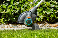 Akumulátorový vyžínač Gardena ComfortCut 23/18V P4A – záber 230 mm, teleskopická násada, otočná hlava, s 18V akumulátorom (14701-20) 7