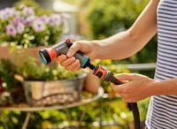 Gardena Kompakt Locsolófej Balkon Terasz Öntözéshez Fekete Narancssárga Türkiz - Balcony 9