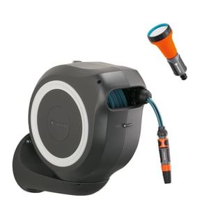 Nástenný box na hadicu Gardena RollUp M, 20 m, bielo-tmavosivý, otočný držiak na hadicu, s nástenným držiakom, 11 mm hadicou a striekacou pištoľou (18610-20)