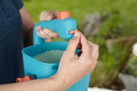 Gardena Szóróvető Türkiz - Kertészeti Szóróeszköz - Hand spreader M 4