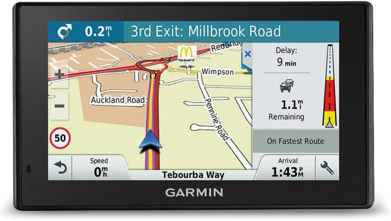Garmin DriveSmart 51 LMT-D GPS navigáció 5"-os kijelzővel, Európa - fekete