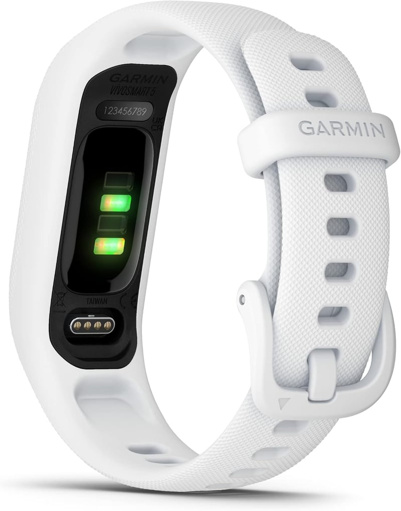 Garmin vívosmart 5 Fitness Tracker OLED kijelzővel, pulzusmérés, alvásmonitorozás, 7 napos akkumulátor - S/M, White
