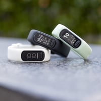 Garmin vívosmart 5 Fitness Tracker OLED kijelzővel, pulzusmérés, alvásmonitorozás, 7 napos akkumulátor - S/M, White 6