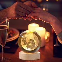 GDWD 3D kristálygömb éjszakai lámpa fa talppal, USB, Hold - 6 cm 6