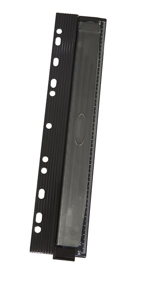 Perforator cu patru găuri GENIE PP-4M A4, cu riglă de 28 cm și tavă pentru resturi, negru - Placă ușor îndoită, funcțional (stare: vezi a 2-a imagine)