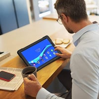 Gerutek Lenovo Tab M10 FHD Plus (2. gen) 10,3" nárazuvzdorné puzdro s otočným stojanom – čierne 9
