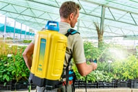 Gloria Pro 1200 Akumulátorový chrbtový postrekovač Li-ion 12-litrový akumulátorový tlakový postrekovač na ochranu záhradných rastlín 2