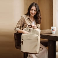 GOLF QUALITY női hátizsák 15,6" laptop rekesszel, elegáns napi táska sárgabarack 7