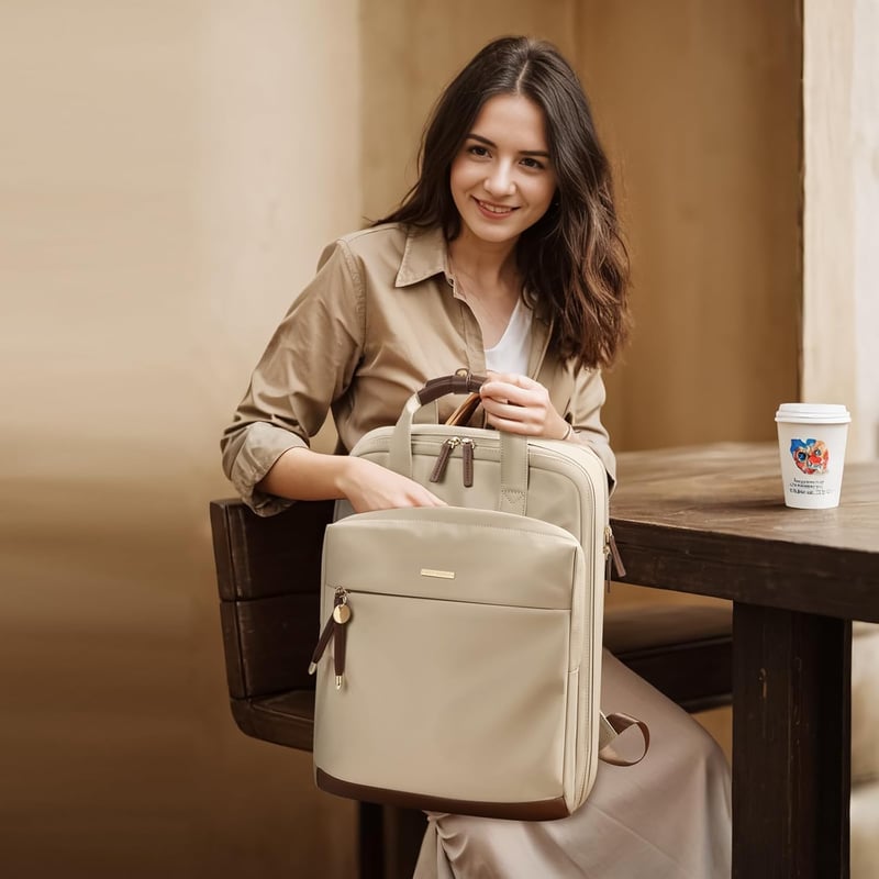 GOLF QUALITY női hátizsák 15,6" laptop rekesszel, elegáns napi táska sárgabarack