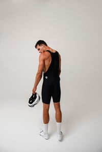 Pantaloni de ciclism cu bretele pentru bărbați Gonso SQlab GO Bib M, cu croială mulată și bazon. 4