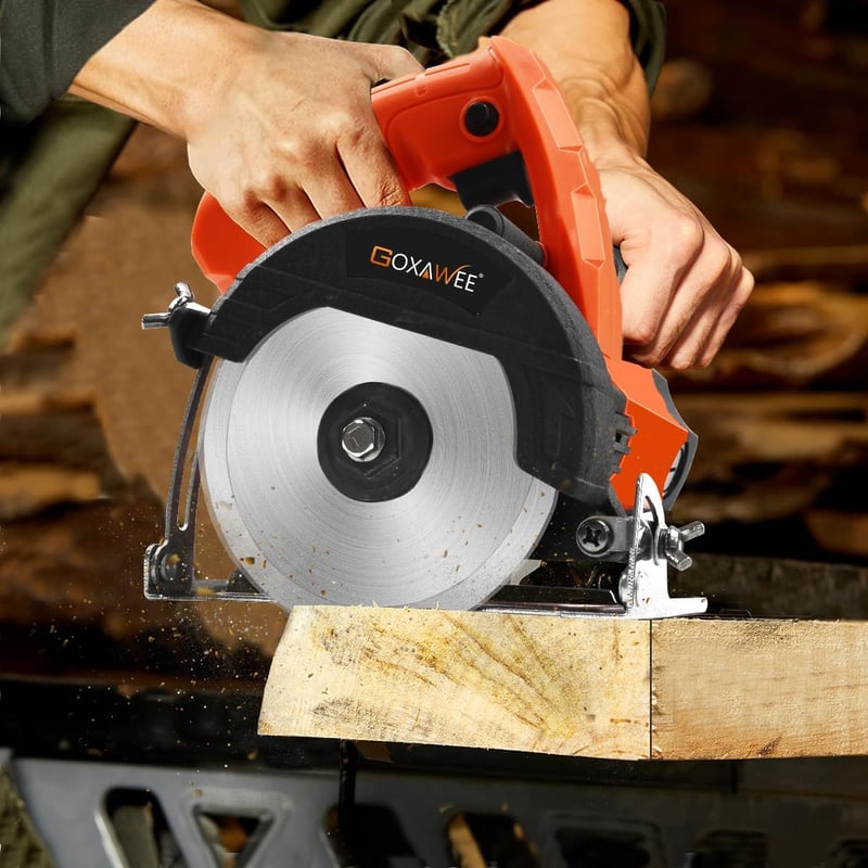 GOXAWEE Körfűrész 1800W Elektromos Fűrész Fához Műanyaghoz Fémhez 12000RPM 62mm Vágásmélység 4 Tárcsával