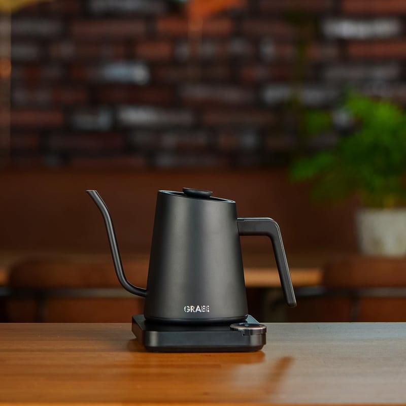GRAEF GK502 Gooseneck Vízforraló Hőmérsékletes Kijelzővel és Időzítővel 900ml Fekete