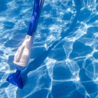 Aspirator manual pentru piscină Gre AR20637Z Medium Vac pentru curățarea fundului piscinelor de dimensiuni mici și medii 2
