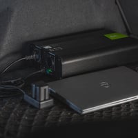 Invertor de tensiune Green Cell 300W/600W 24V-230V cu undă sinusoidală pură, convertor DC-AC pentru sisteme solare și bricheta auto 8