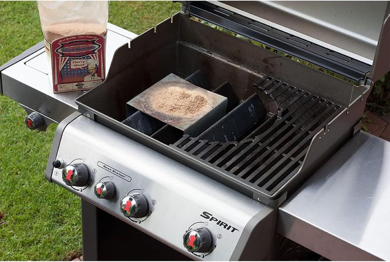GriHero Weber Spirit 300 sorozat grillhez alkatrészek - öntöttvas rács, ízesítő sáv, égő