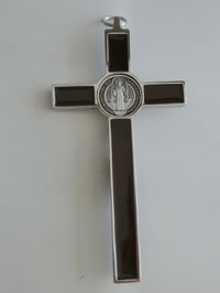 Cruce Sfântul Benedict GTBITALY 20 cm Emailată Maro Argintie Cruce de Perete cu Cutie de Cadou Decor Bisericesc 3