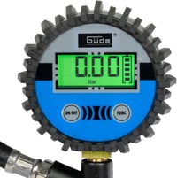 Digitálny hustič pneumatík Güde 11 E – Max. 7 bar, 4-miestny digitálny displej (bar, psi, kPa, kgf/cm²), automatické vypnutie, ventilová prípojka 5