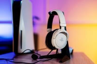 Herné slúchadlá GXTrust Forta PS5, licencované pre PlayStation 5, biele | 50 mm meniče, 3D audio, 3,5 mm jack, odnímateľný mikrofón, 1,2 m kábel 8