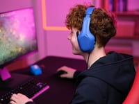 Herná náhlavná súprava GXTrust Rayne, ľahká, kompatibilná s PC, Xbox, PS4, PS5, Switch a mobilnými zariadeniami, s mikrofónom, modrá 8