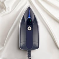 H.Koenig V7 gőzállomás 2200W, 5.5 bar nyomás, 120g/perc gőzlökés, kerámia talp 7