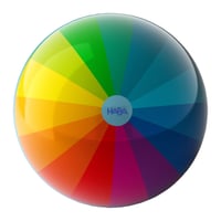 HABA Detská lopta dúhová – 14 cm, s ventilom, robustný plast, lopta na hranie v interiéri aj exteriéri, od 2 rokov – 2012749001 1