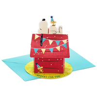 Narodeninové 3D pohľadnice Hallmark Paper Wonder Peanuts – motív Snoopyho búda 1