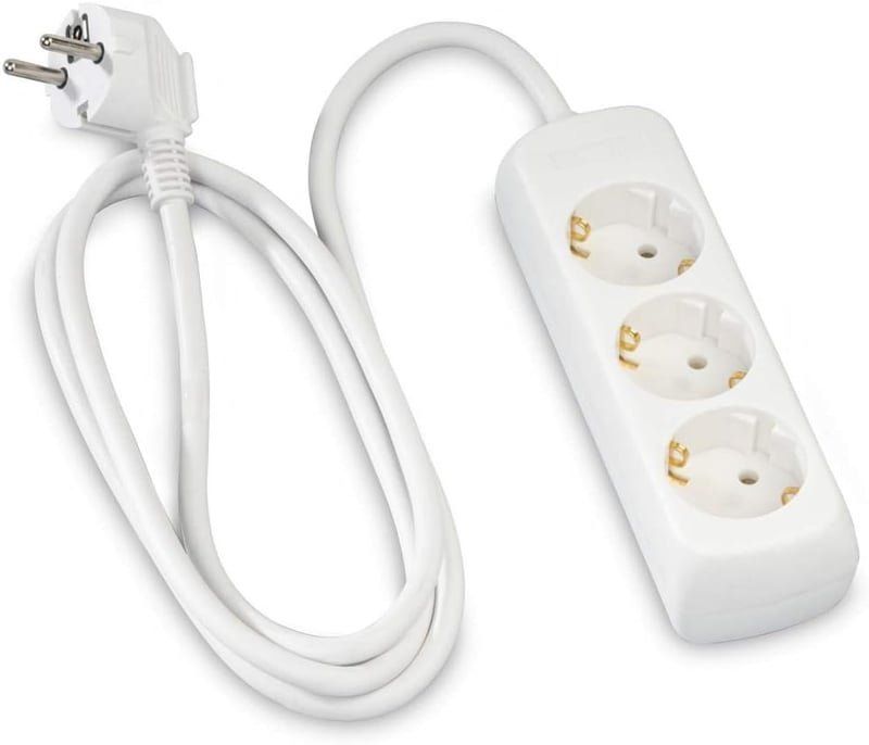 Hama elosztó 1,4m kábellel 45° forgatható 3500W GS tanúsított - 3-fold, White