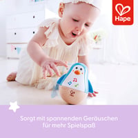 Hape E0331 Drevený hojdací tučniak so zvončekom, modrý – Senzorická hračka na rozvoj motoriky a rovnováhy od 6 mesiacov 3