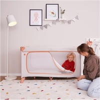 hauck Dream N Play Plus Összecsukható Utazóágy Babáknak, XL Játszónyílással, Hordozótáskával, 0-15 kg, Dusty Cork 9