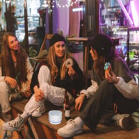 HDAKDDHG Prenosný Bluetooth reproduktor s LED svetlami, HD zvuk, podpora TF kariet, mini bezdrôtový reproduktor na vonkajšie aj vnútorné použitie, grilovačky, pláž, cestovanie 6