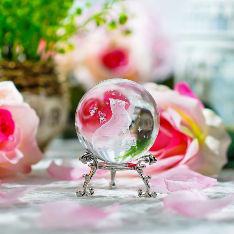 HDCRYSTALGIFTS 3D Lézergravírozott Macska Kristálygömb Állvánnyal 6,5cm