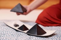 Heka Naturals Shungit piramis szett 3 darab 10 cm fekete ásványkő dísz meditációhoz nappaliba 5