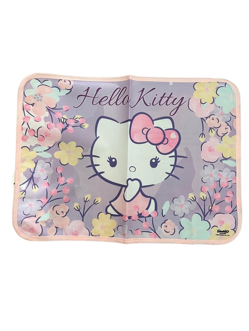 Hello Kitty gyerek tányéralátét – vízálló, mosható, összehajtható asztali védőalátét, 30 x 40 cm