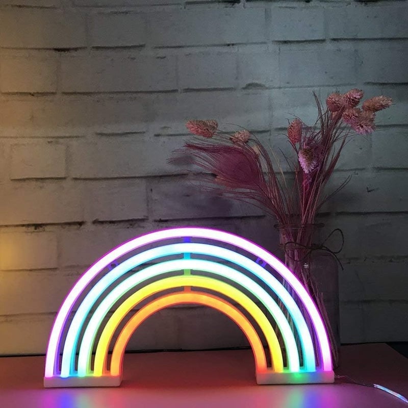 Hello Rosa ajak alakú neon lámpa szivárványos LED dekoráció