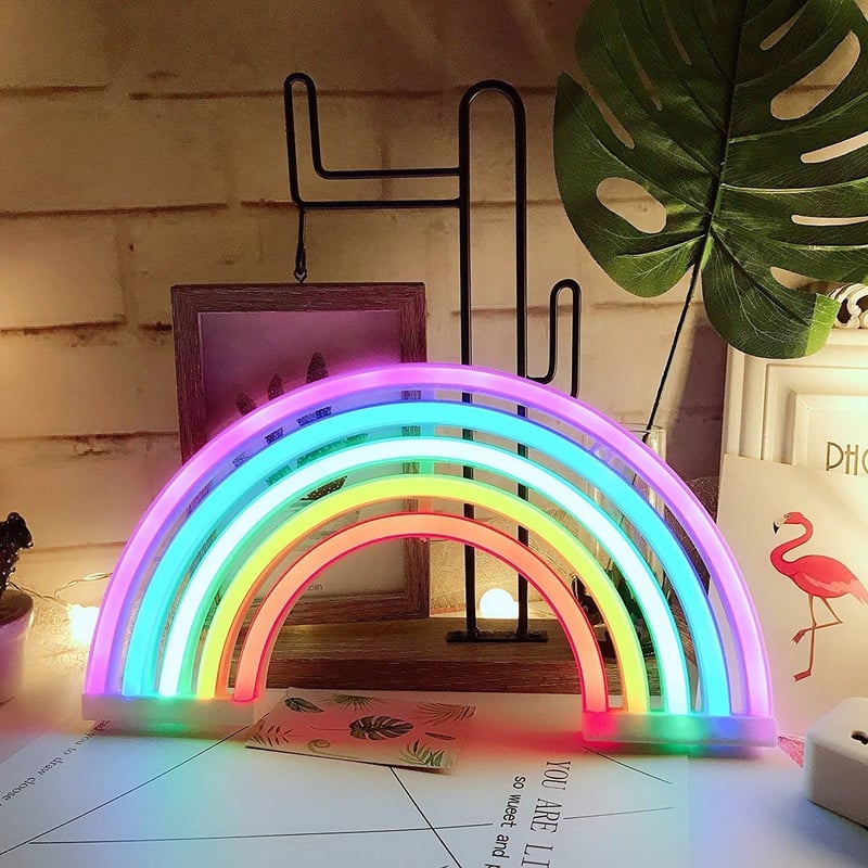 Hello Rosa ajak alakú neon lámpa szivárványos LED dekoráció