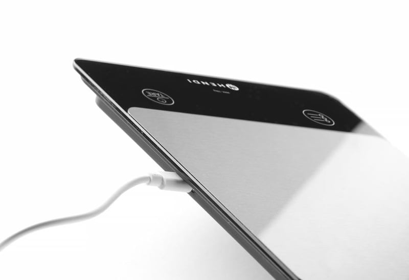 HENDI Digitális Konyhai Mérleg 10 kg Kapacitás, 1g Pontosság, LED Kijelző, Érintésvezérlés