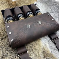HiiFeuer Középkori Alkimista Műbőr Övtáska 4 Parafa Varázsital Üveggel - Fantasy Varázsló Derékzsák LARP Rendezvényekhez, Barna

AI: I've cr 3