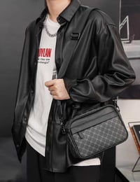 Hjkiopc Férfi Messenger Táska Vintage Crossbody Vízálló Üzleti Válltáska Utazáshoz 2