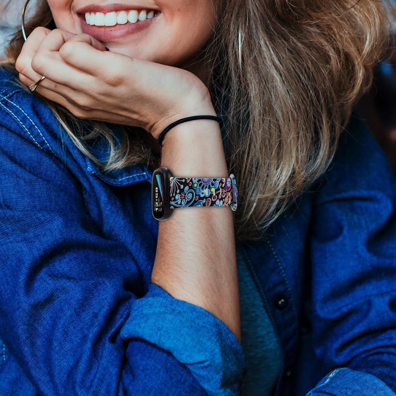 honecumi Színes szilikon csere karpánt Fitbit Sense és Versa 3 okosórához, állítható sport pánt férfiaknak és nőknek