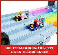 Hot Wheels Mario Kart Versenyautó Pálya Szivárványszínekben, 2 Autóval (Mario & King Boo), Fény és Hangeffektekkel, 2.5m Hosszú, 4 Évtől 5