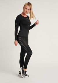 Tricou sport cu mânecă lungă pentru femei hummel First Seamless, tricou de alergare funcțional, respirabil, elimină umiditatea, elastic, negru, mărimea M/L 7
