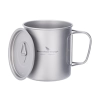 Titánový kempingový hrnček iBasingo Ti3035D s pokrievkou a skladacou rúčkou – 450 ml 1