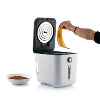 Elektrický kuchynský kompostér InnovaGoods s objemom 3 litre, nádoba na odpad bez zápachu s nepriľnavým povrchom, biela, recyklácia organického odpadu 2