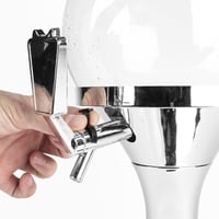 Guľový výčap na pivo InnovaGoods s chladením, s vnútorným zásobníkom 3,5 litra, priehradkami na ľad, strieborný dávkovač piva 7