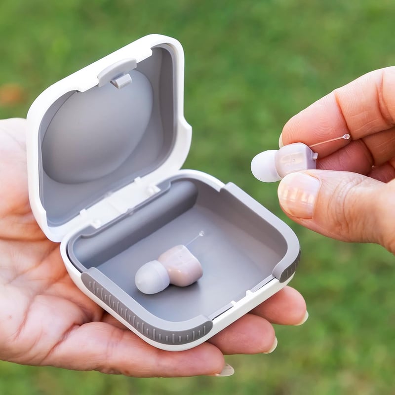 InnovaGoods Hearzy Fülhallgató Hangerősítő 3 Móddal, Mikrofon és Hordtáska
