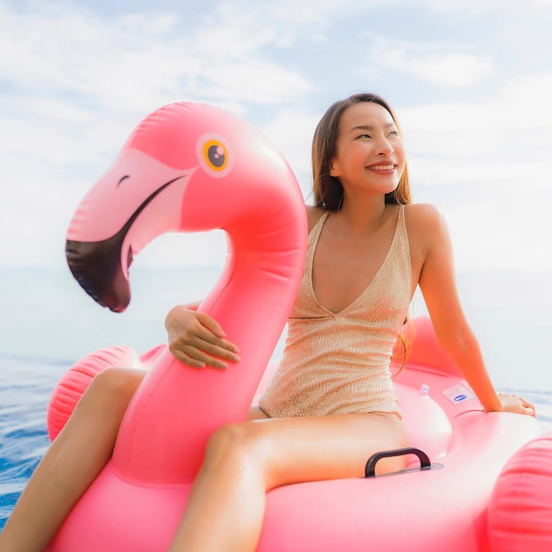 Intex Flamingó Felfújható Úszógumi Gyerekeknek - 142x137x97 cm, 40 kg Teherbírás, PVC Anyag, 3+ Éves Kortól