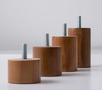 IPEA Nábytkové nohy, farba orech, valcové nohy z masívneho dreva, výška 100 mm, 4 ks, na pohovku, skriňu, kreslo, talianska výroba 7